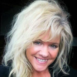 Meet your Posher, Carolyn